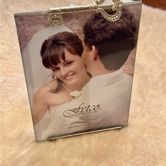 5 X 7 Beveled glass easel Photo Frame Key heart Wedding Anniversary love - Picture 6 of 10